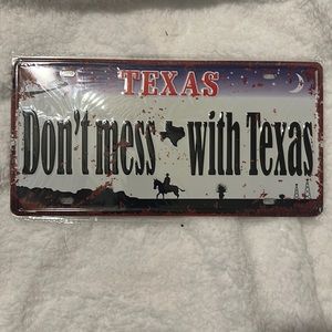 Don’t Mess With Texas License Plate